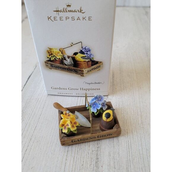 Hallmark Gardens grow happiness 2006 ornament Xmas spring bird - Picture 1 of 7